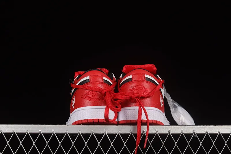 All categories Air Jordan Jordan series basketball shoes Air Jordan 1 Low Air Jordan 1 Low AJ1 Joe 1 customized version Vibe flavor deconstruction sports culture basketball shoes 553558-118